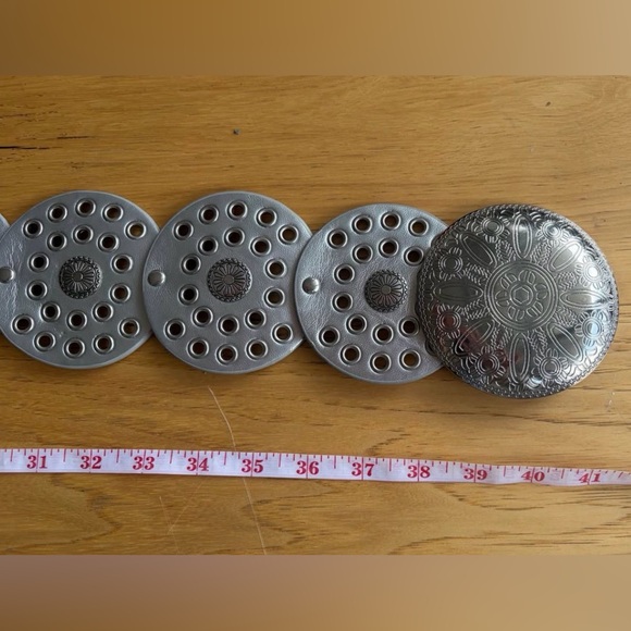 silver boho disc belt - Picture 3 of 3
